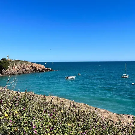 Climatise Avec Parking, Proche - Fr-1-338-618 *